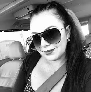 Meet your Posher, Alejandra lizbeth